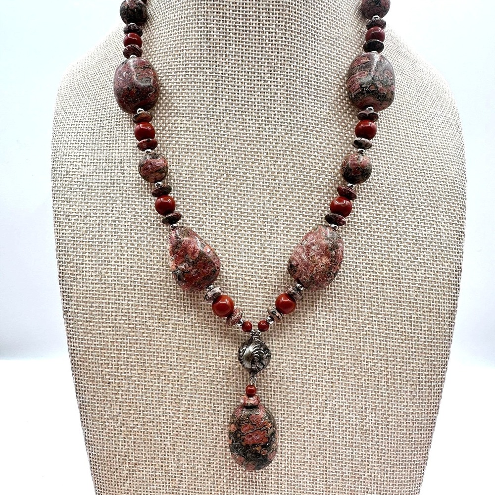 Vintage Y2K Red Poppy Jasper Beaded Pendant Necklace Silver Tone‎ Boho Jewelry